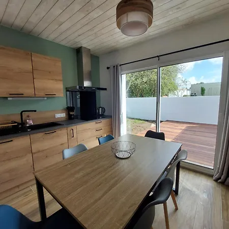 Maison Les Petits Heros - Classe Meuble De Tourisme 3 Etoiles * Ile d'Yeu